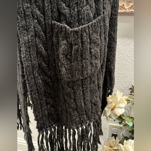 CAbi Cap Sleeve Charcoal Gray Sweater Cardigan with Fringe- size L - Picture 10 of 12